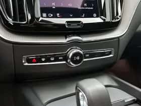 Volvo XC60 (2024) thumbnail 9