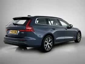 Volvo V60 (2023) thumbnail 4