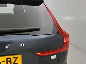 Volvo XC60 (2022) thumbnail 22