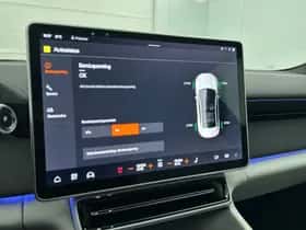 Polestar 4 (2024) thumbnail 31