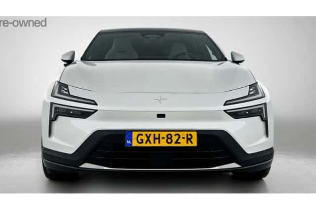 Polestar 4 (2024) thumbnail 6