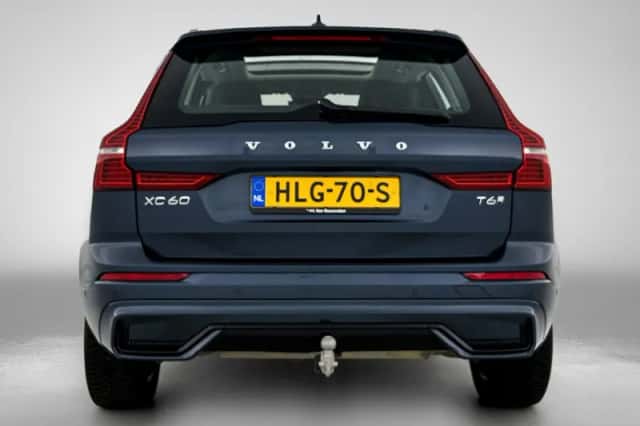 Volvo XC60 (2025) thumbnail 3