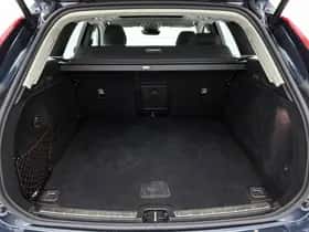 Volvo XC60 (2025) thumbnail 15