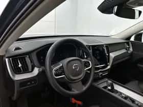 Volvo XC60 (2025) thumbnail 18