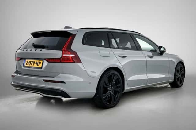 Volvo V60 (2024) thumbnail 4