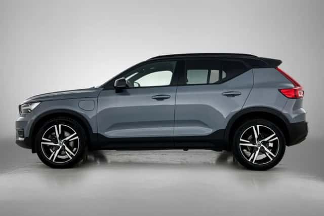 Volvo XC40 (2020) thumbnail 2