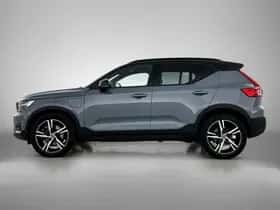Volvo XC40 (2020) thumbnail 2