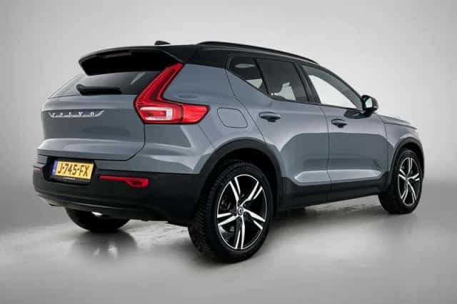 Volvo XC40 (2020) thumbnail 4
