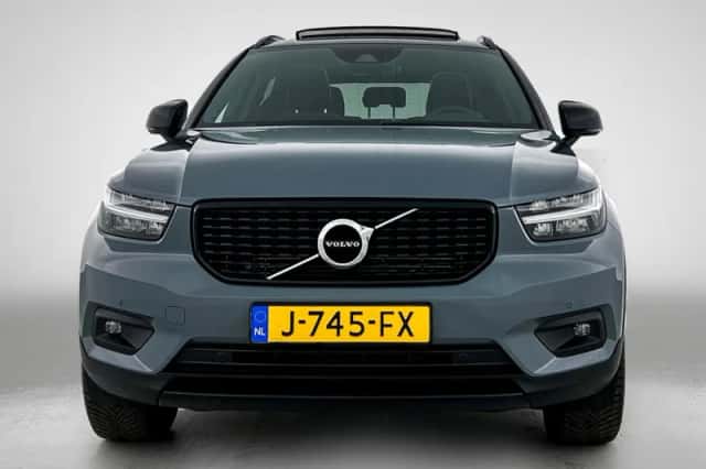 Volvo XC40 (2020) thumbnail 5