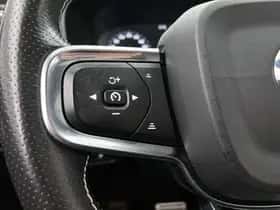 Volvo XC40 (2020) thumbnail 6