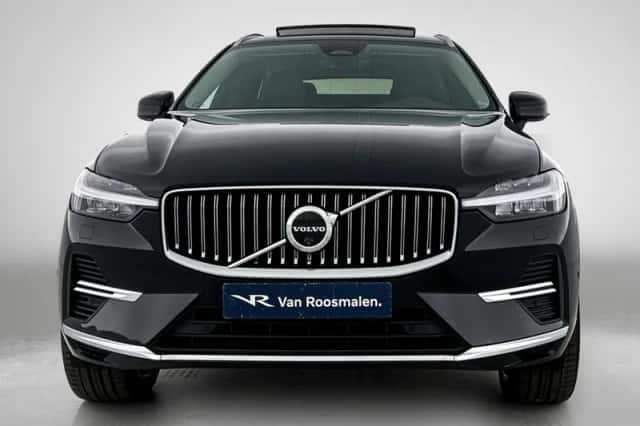 Volvo XC60 (2024) thumbnail 5