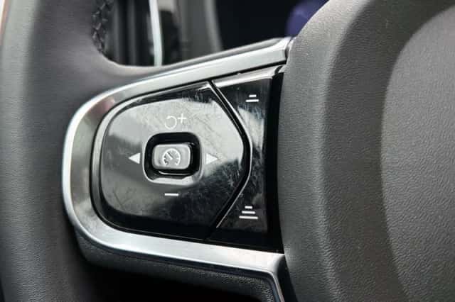 Volvo XC60 (2024) thumbnail 6