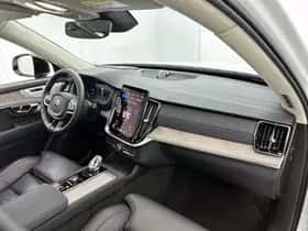 Volvo XC90 (2025) thumbnail 21