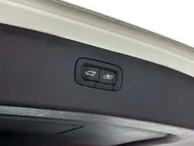 Volvo XC90 (2025) thumbnail 25