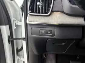 Volvo XC90 (2025) thumbnail 29