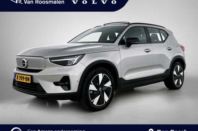 Volvo XC40 (2023) thumbnail 1