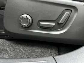 Volvo XC40 (2023) thumbnail 19