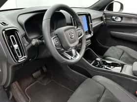 Volvo XC40 (2023) thumbnail 23