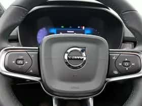 Volvo XC40 (2023) thumbnail 42