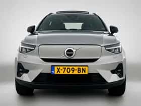 Volvo XC40 (2023) thumbnail 6