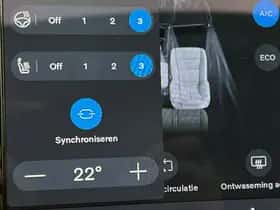 Volvo XC40 (2023) thumbnail 9