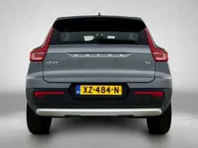 Volvo XC40 (2019) thumbnail 3
