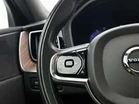 Volvo XC60 (2022) thumbnail 6