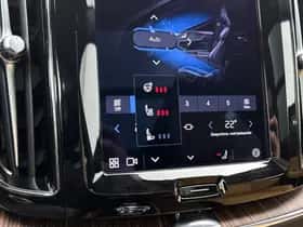 Volvo XC60 (2022) thumbnail 8