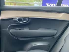 Volvo XC90 (2025) thumbnail 17