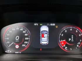 Volvo XC40 (2021) thumbnail 22