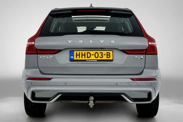 Volvo XC60 (2025) thumbnail 3