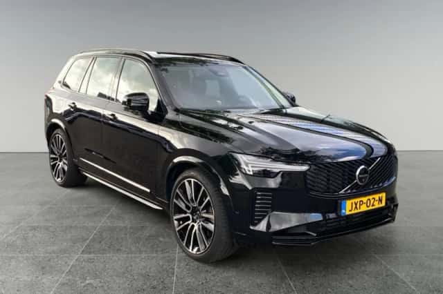 Volvo XC90 (2026) thumbnail 3