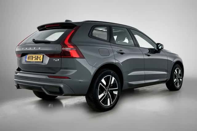 Volvo XC60 (2025) thumbnail 3
