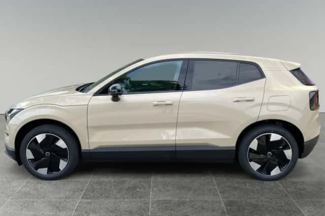 Volvo EX30 (2026) thumbnail 2