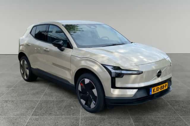 Volvo EX30 (2026) thumbnail 4