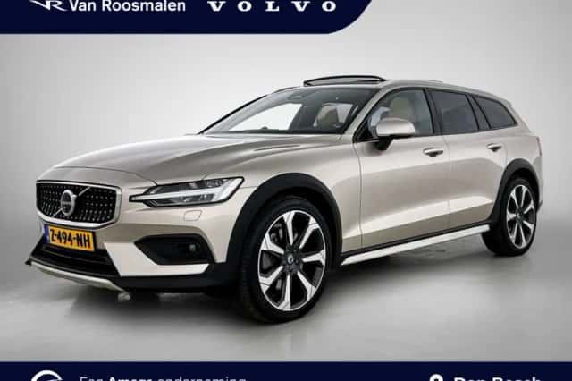 Volvo V60 (2024) thumbnail 1