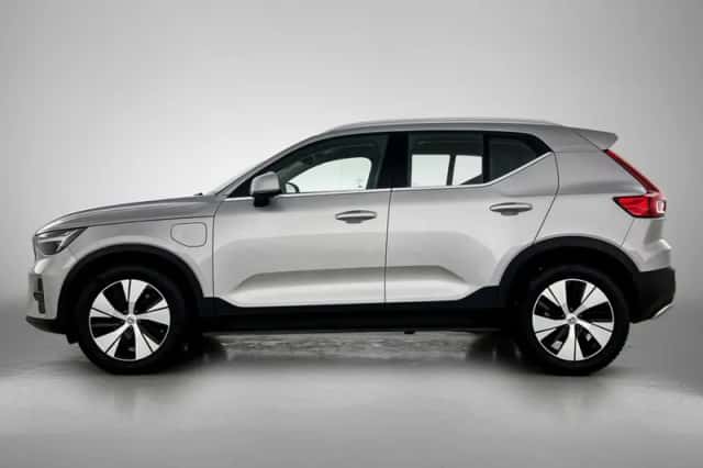 Volvo XC40 (2022) thumbnail 2