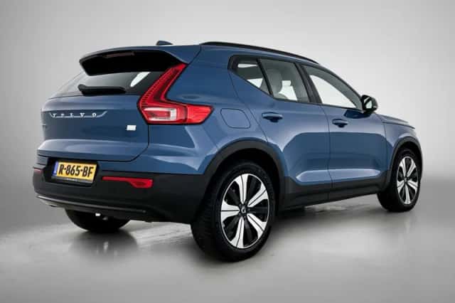 Volvo XC40 (2022) thumbnail 4