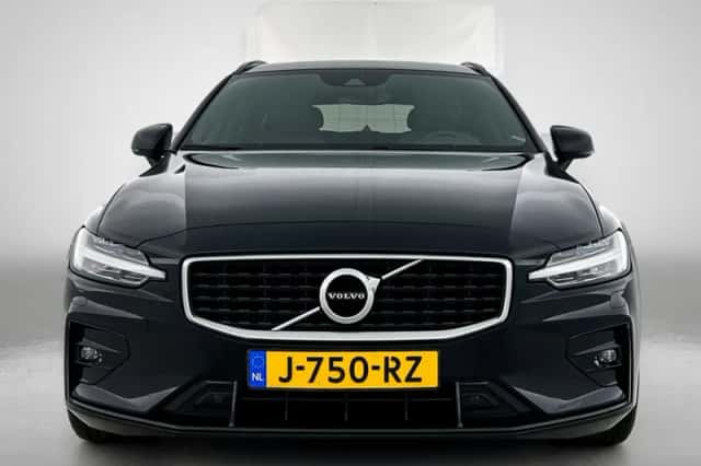 Volvo V60 (2019) thumbnail 5