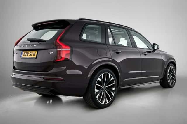 Volvo XC90 (2025) thumbnail 4