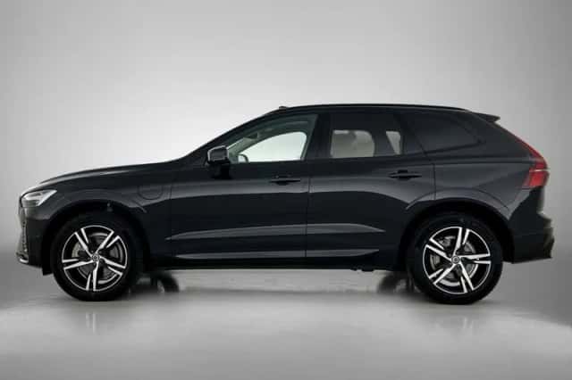 Volvo XC60 (2024) thumbnail 2