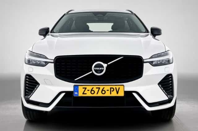 Volvo XC60 (2024) thumbnail 5