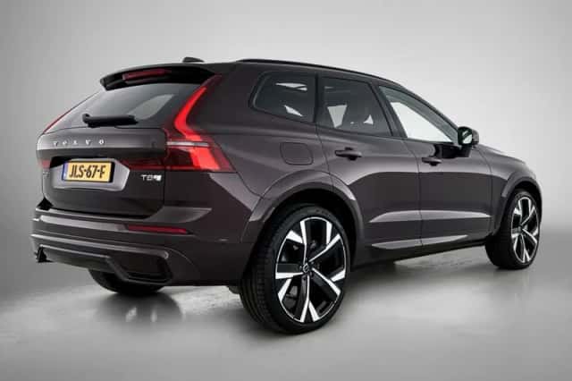 Volvo XC60 (2025) thumbnail 4