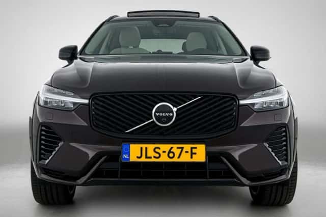 Volvo XC60 (2025) thumbnail 5