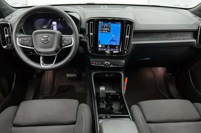 Volvo XC40 (2024) thumbnail 6