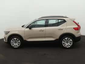 Volvo EX40 (2025) thumbnail 2
