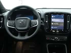 Volvo EX40 (2025) thumbnail 6