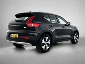 Volvo XC40 (2020) thumbnail 4