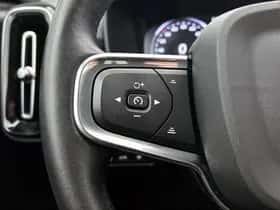 Volvo XC40 (2020) thumbnail 6