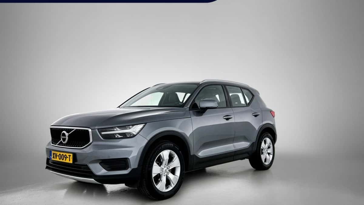 Volvo XC40 (2019) — foto 1